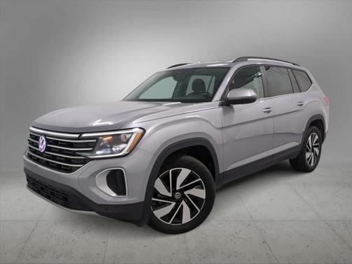 2025 Volkswagen Atlas 2.0T SE w/Technology 4MOTION