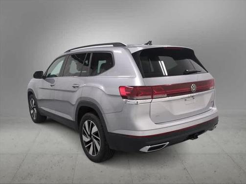 2025 Volkswagen Atlas 2.0T SE w/Technology 4MOTION