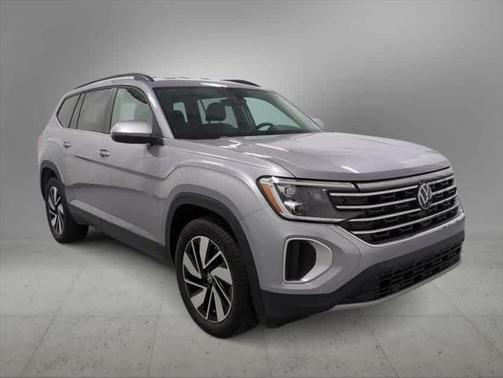 2025 Volkswagen Atlas 2.0T SE w/Technology 4MOTION