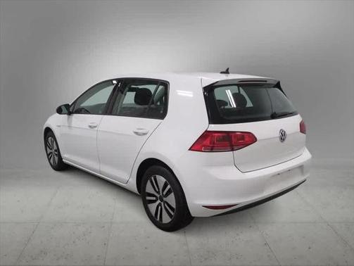 2016 Volkswagen e-Golf SE