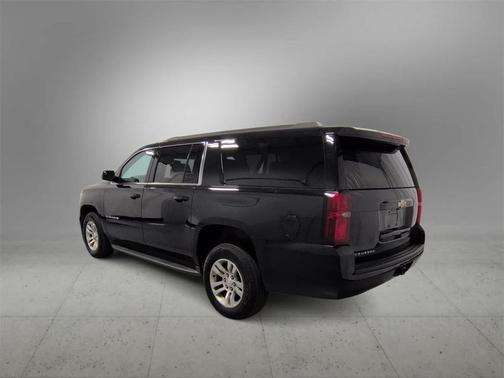 2017 Chevrolet Suburban LS