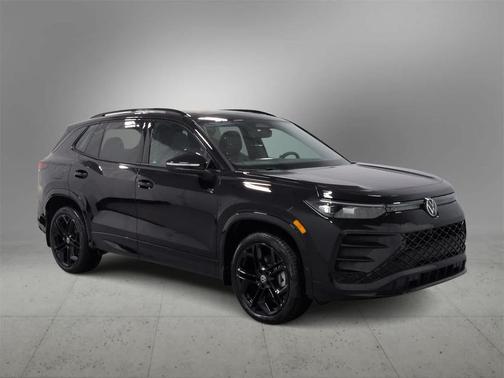 2026 Volkswagen Tiguan 2.0T SE R-Line Black 4MOTION