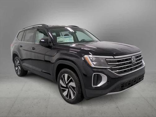 2025 Volkswagen Atlas 2.0T SE w/Technology 4MOTION