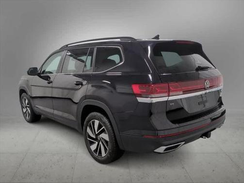 2025 Volkswagen Atlas 2.0T SE w/Technology 4MOTION