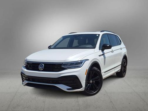 Opal White Pearl 2023 Volkswagen Tiguan 2.0T SE R-Line Black 4MOTION