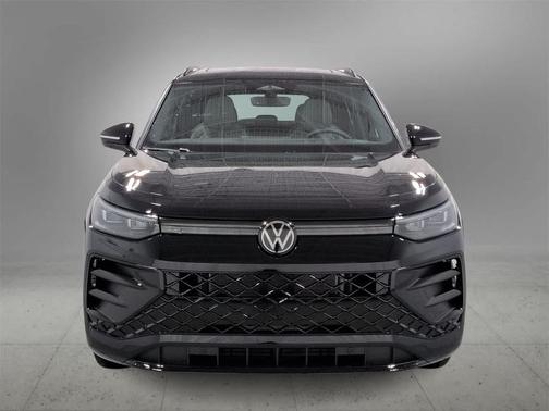 2026 Volkswagen Tiguan 2.0T SE R-Line Black 4MOTION