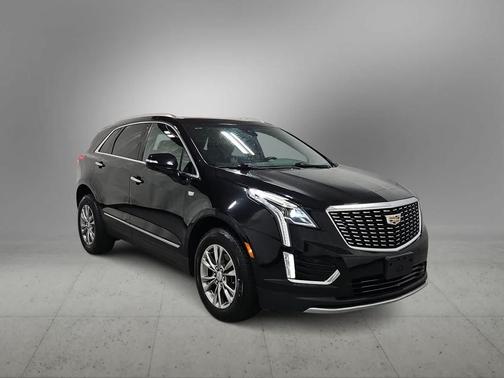 Stellar Black Metallic 2021 Cadillac XT5 Premium Luxury