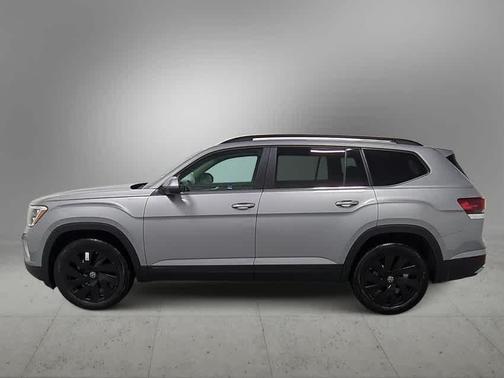 2025 Volkswagen Atlas 2.0T SE w/Technology 4MOTION