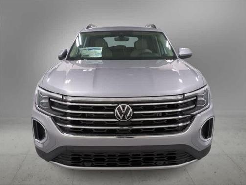 2025 Volkswagen Atlas 2.0T SE w/Technology 4MOTION