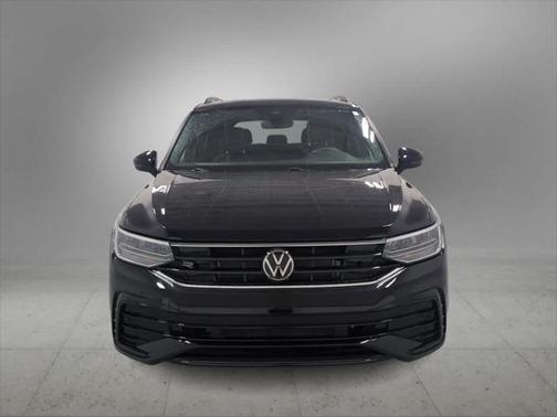 2023 Volkswagen Tiguan 2.0T SE R-Line Black 4MOTION