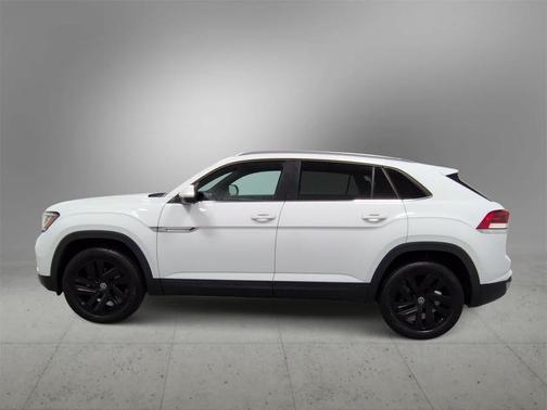 2022 Volkswagen Atlas Cross Sport 2.0T SE w/Technology 4MOTION