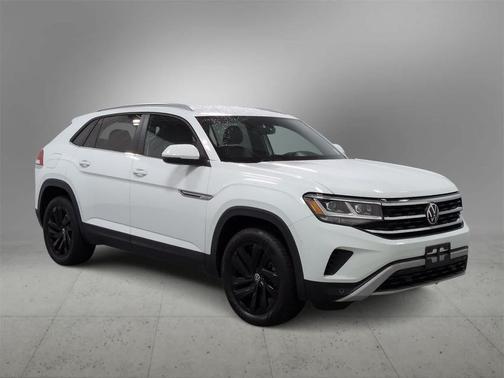 2022 Volkswagen Atlas Cross Sport 2.0T SE w/Technology 4MOTION