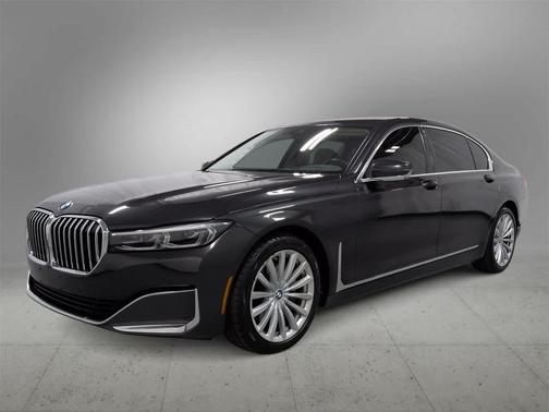2022 BMW 740 i xDrive