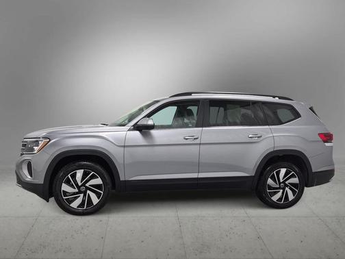 Silver Mist Metallic 2026 Volkswagen Atlas 2.0T SE w/Technology 4MOTION