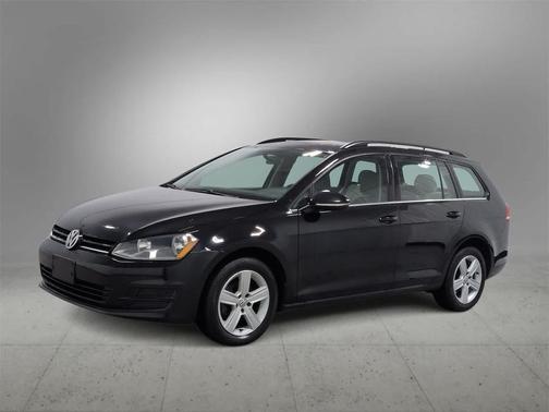 2015 Volkswagen Golf SportWagen TDI S 4-Door
