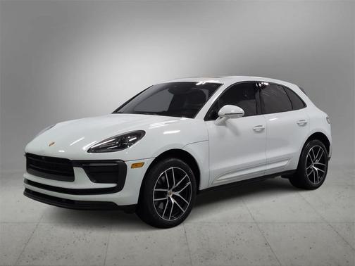 2022 Porsche Macan AWD