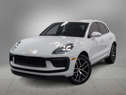 2022 Porsche Macan AWD