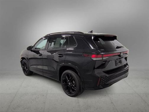 2026 Volkswagen Tiguan 2.0T SE R-Line Black 4MOTION