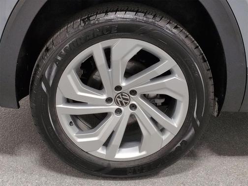 2023 Volkswagen Atlas 2.0T SE w/Technology 4MOTION