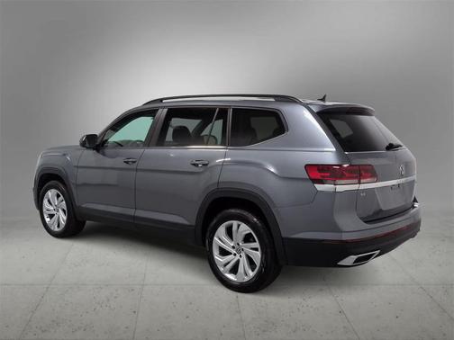 2023 Volkswagen Atlas 2.0T SE w/Technology 4MOTION