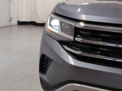 2023 Volkswagen Atlas 2.0T SE w/Technology 4MOTION