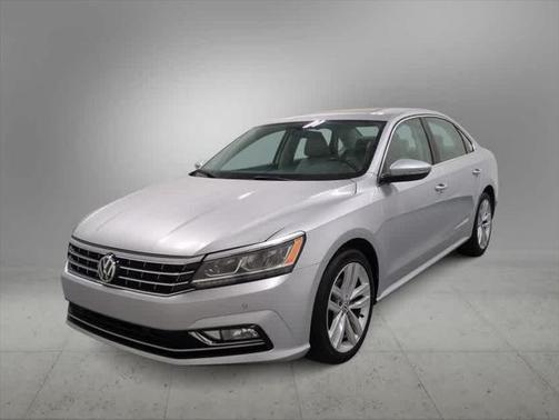 2018 Volkswagen Passat 2.0T SE