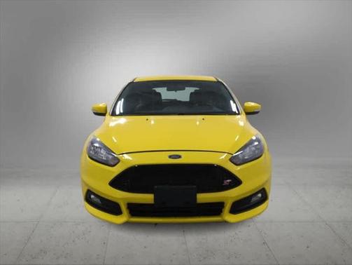 2017 Ford Focus ST 