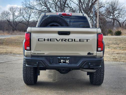 2024 Chevrolet Colorado ZR2