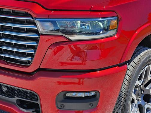 Molten Red Pearlcoat 2026 RAM 1500 Laramie