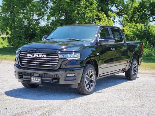 Diamond Black 2026 RAM 1500 Laramie