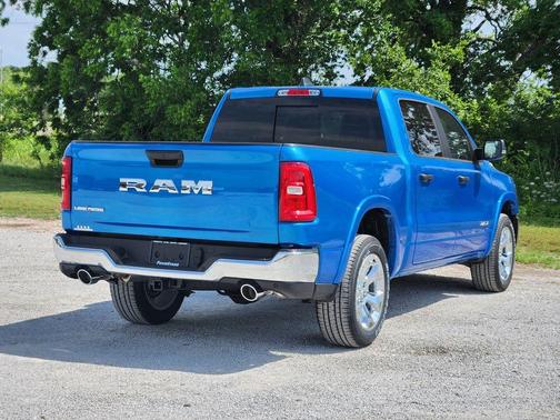 Hydro Blue Pearlcoat 2026 RAM 1500 Big Horn/Lone Star