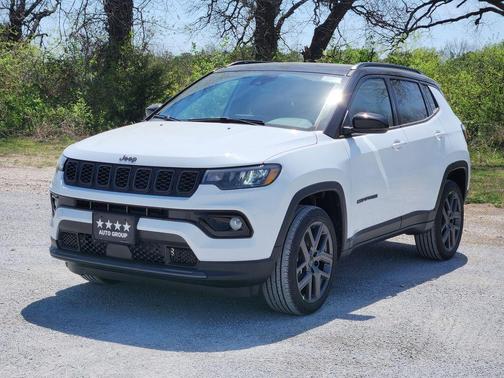 Bright White Clearcoat 2026 Jeep Compass Limited