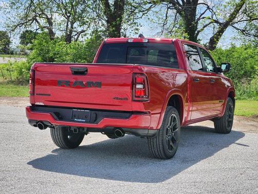 Molten Red Pearlcoat 2026 RAM 1500 Laramie