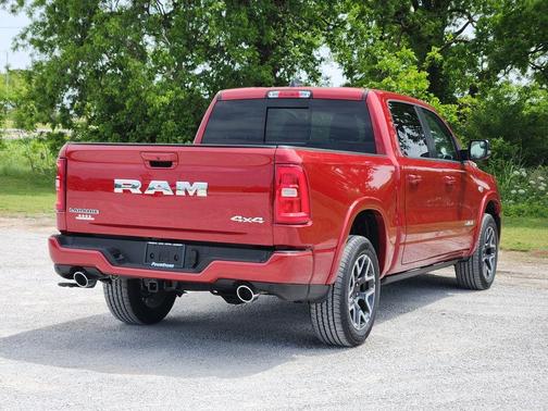 Molten Red Pearlcoat 2026 RAM 1500 Laramie