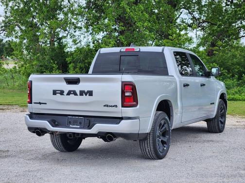 Silver Zynith 2026 RAM 1500 Big Horn/Lone Star