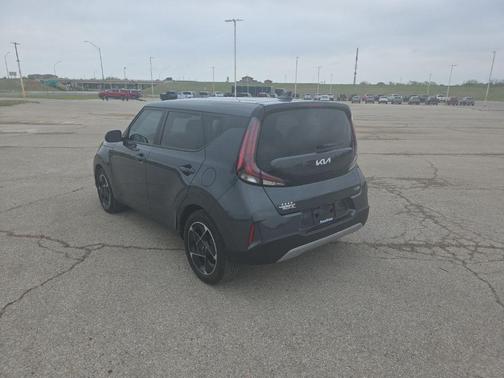 Gravity Gray 2024 Kia Soul EX