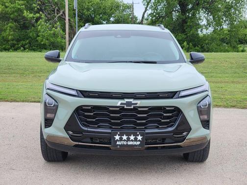 Green 2025 Chevrolet Trax ACTIV