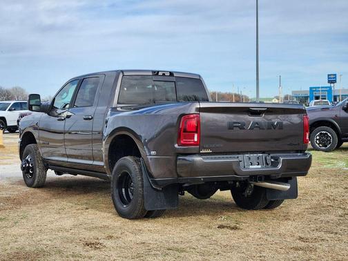 Granite Crystal Clearcoat Metallic 2026 RAM 3500 Laramie