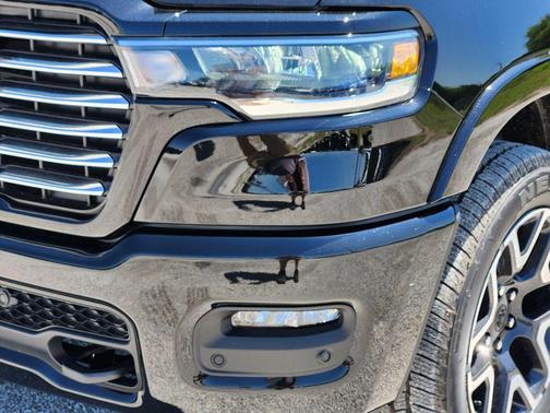 Diamond Black 2026 RAM 1500 Laramie