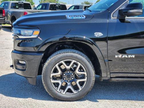 Diamond Black 2026 RAM 1500 Laramie