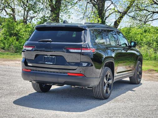 Diamond Black 2026 Jeep Grand Cherokee L Limited