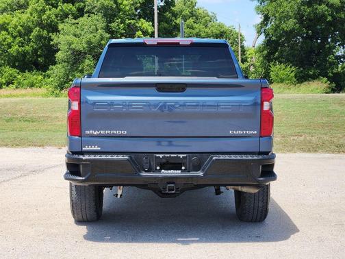 Lakeshore Blue Metallic 2024 Chevrolet Silverado 1500 Custom Trail Boss