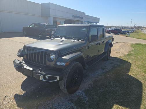 2021 Jeep Gladiator Sport
