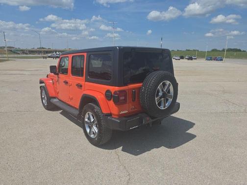 Metallic 2019 Jeep Wrangler Unlimited Sahara