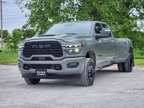 Ceramic Gray Clearcoat 2026 RAM 3500 Laramie