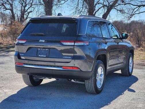 Metallic 2026 Jeep Grand Cherokee Laredo
