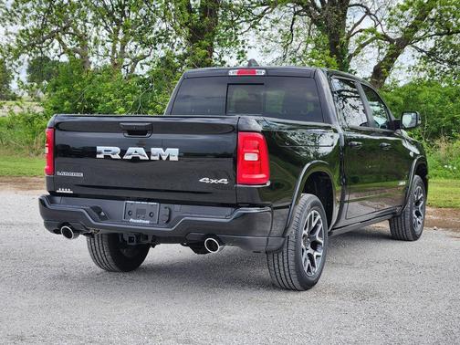 Diamond Black 2026 RAM 1500 Laramie