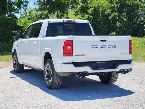 Bright White Clearcoat 2026 RAM 1500 Laramie