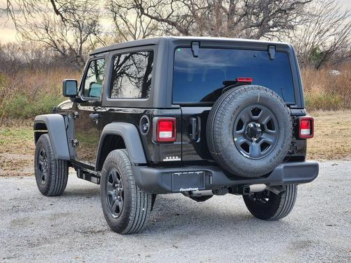 Black Clearcoat 2026 Jeep Wrangler Sport