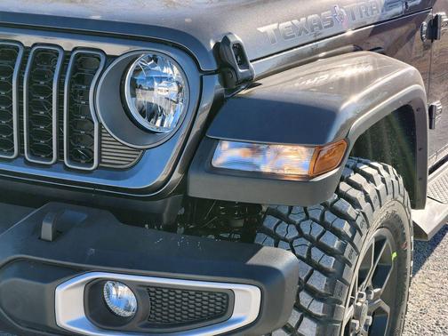 2026 Jeep Gladiator Texas Trail